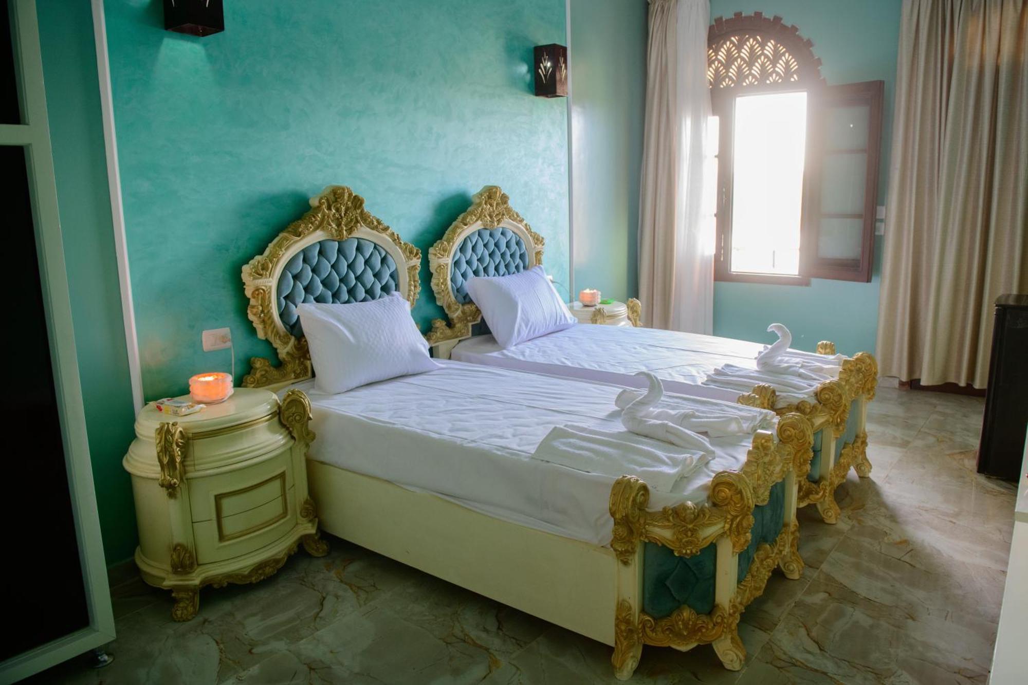 Eyaru Palace Nile View Luxor Bagian luar foto