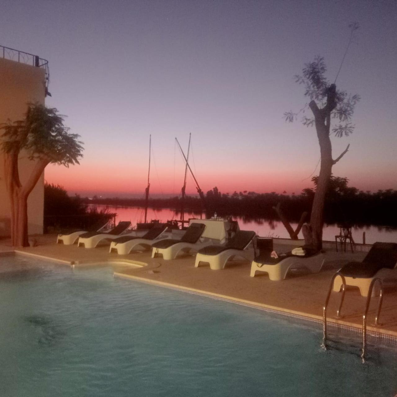 Eyaru Palace Nile View Luxor Bagian luar foto
