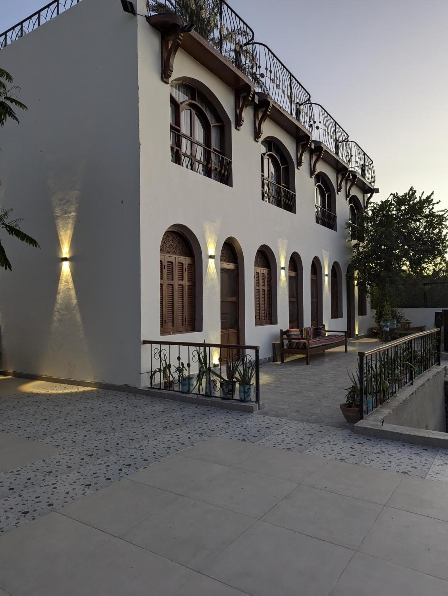 Eyaru Palace Nile View Luxor Bagian luar foto